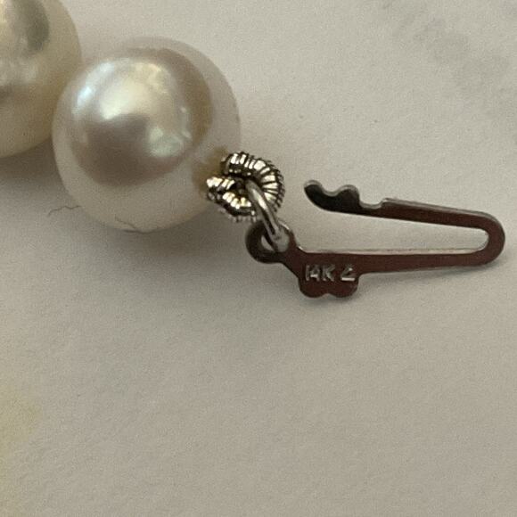 Cultured Freshwater Pearl Necklace 18” 14K Gold Clasp White Classic 7–8mm - Picture 7 of 9